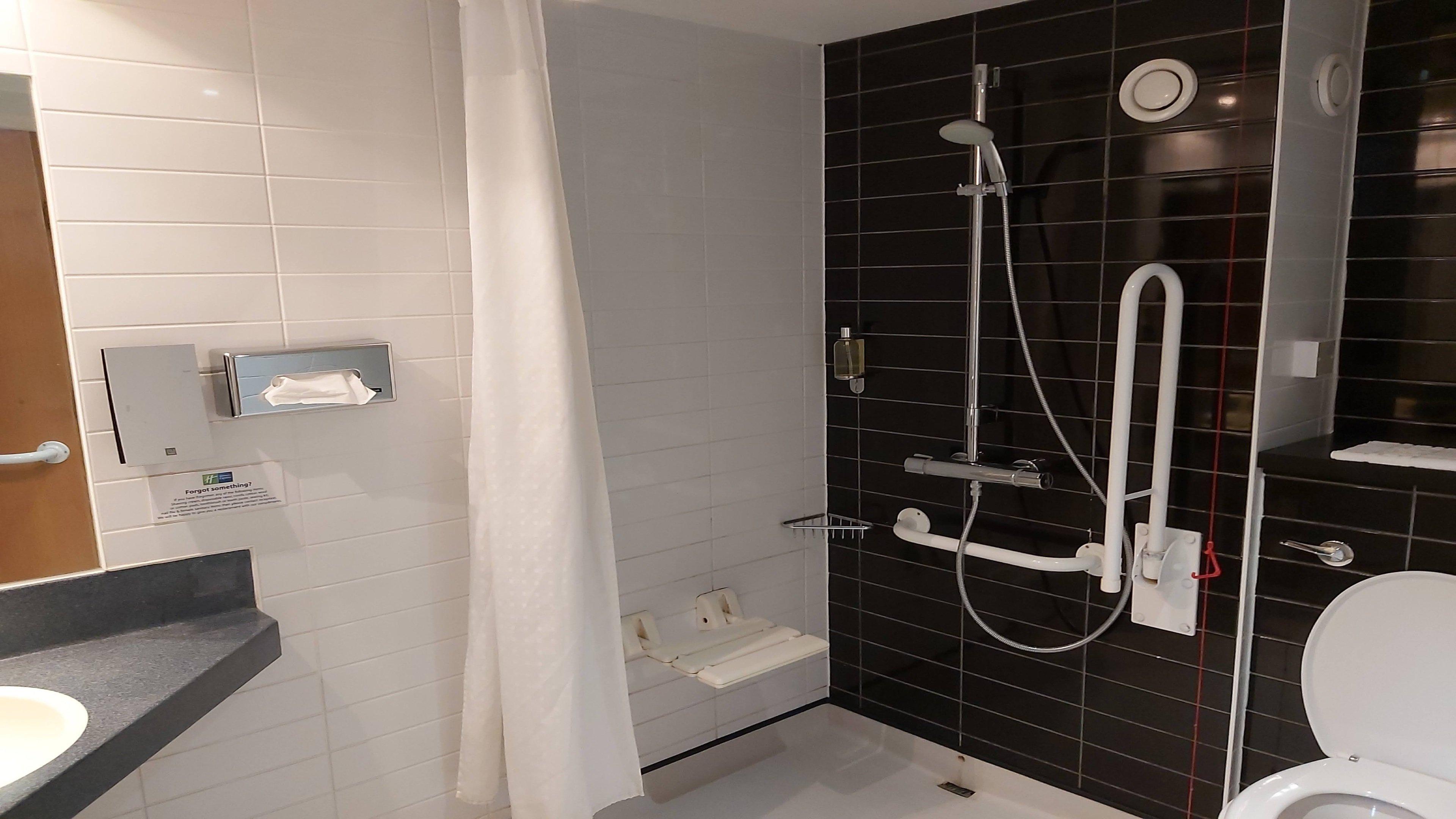 Holiday Inn Express Glenrothes By Ihg Экстерьер фото
